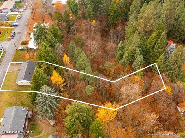 6655 Buchanan St, Bonners Ferry, ID 83805