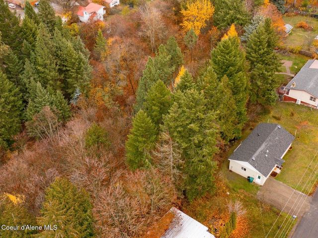 6655 Buchanan St, Bonners Ferry, ID 83805