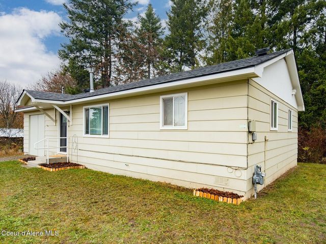 6655 Buchanan St, Bonners Ferry, ID 83805