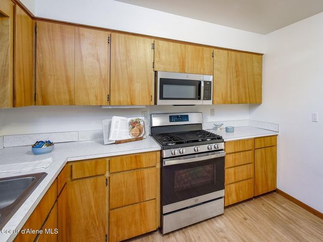 6655 Buchanan St, Bonners Ferry, ID 83805