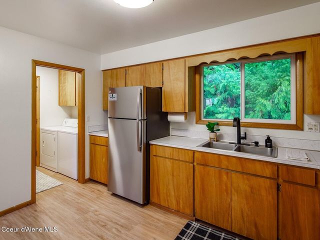 6655 Buchanan St, Bonners Ferry, ID 83805