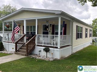 2 woodview Court, Moore Twp, PA 18014