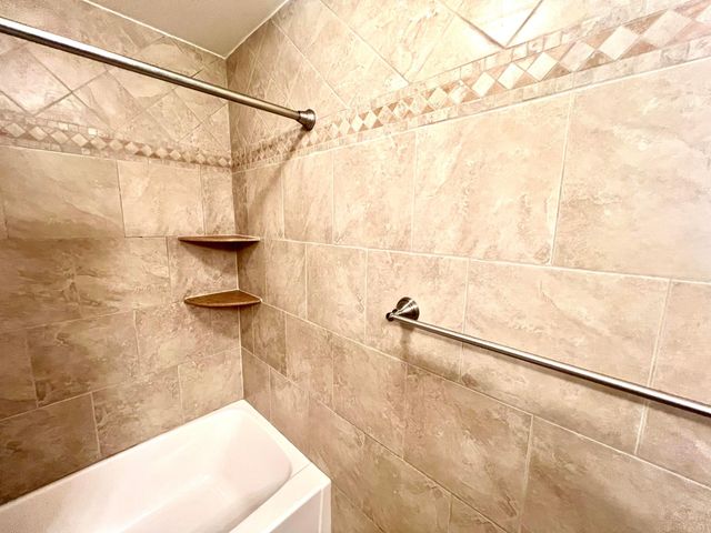 3084 Oakridge U, Deerfield Beach, FL 33442