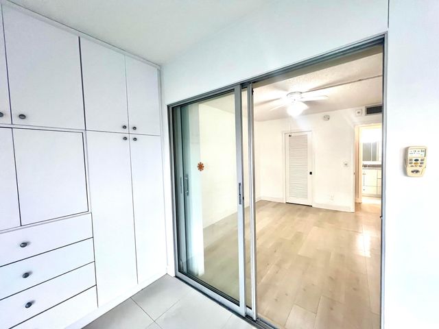 3084 Oakridge U, Deerfield Beach, FL 33442