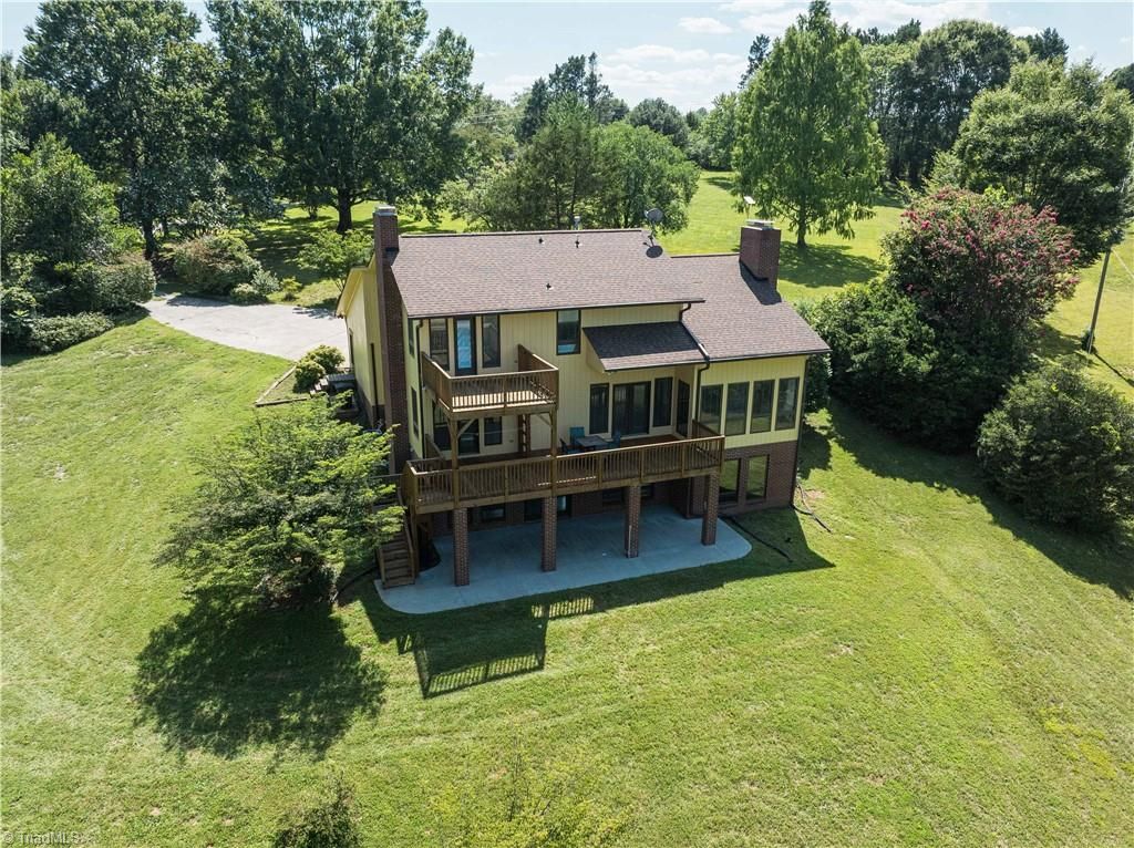 1907 Hennings Road, East Bend, NC 27018