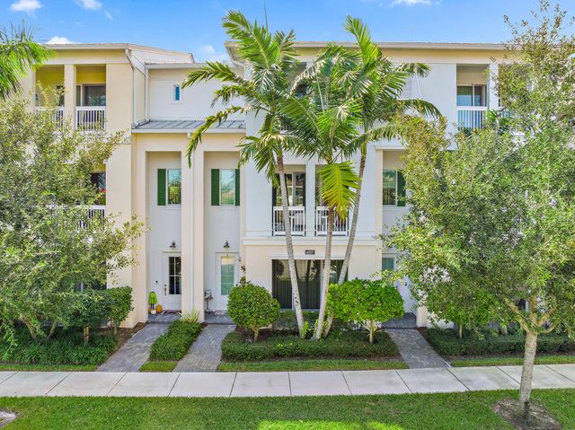 4057 Faraday Way, Palm Beach Gardens, FL 33418