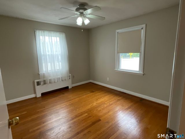 25 Medford Street, Glastonbury, CT 06033