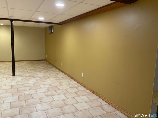25 Medford Street, Glastonbury, CT 06033