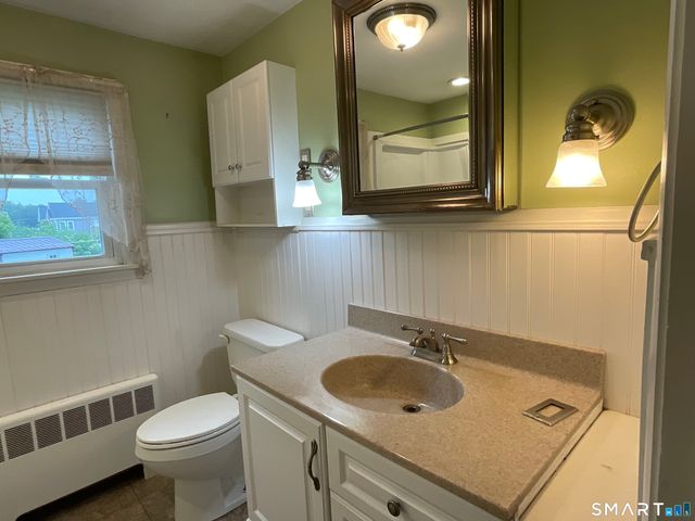 25 Medford Street, Glastonbury, CT 06033
