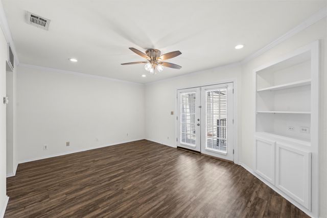 600 Bagby Avenue 2C, Waco, TX 76706