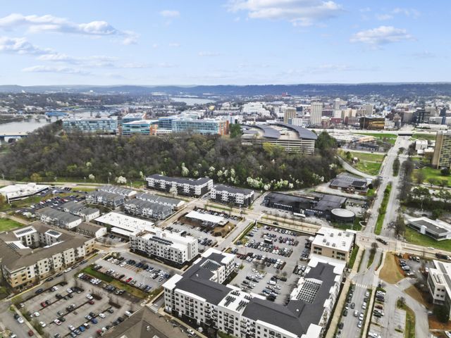 804 Riverfront Pkwy Apt 302, Chattanooga, TN 37402