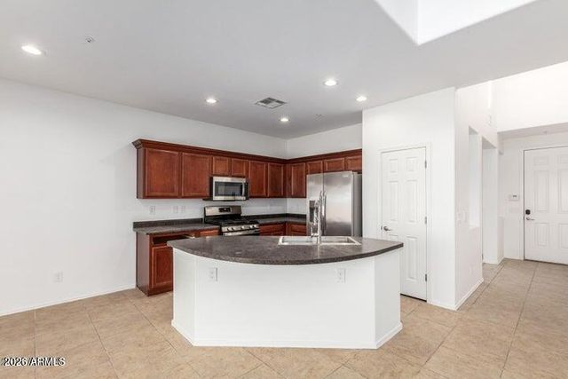 12160 W CHASE Lane, Avondale, AZ 85323