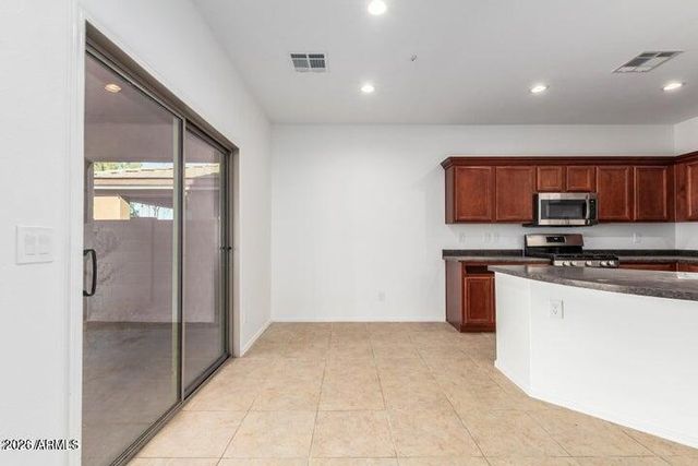 12160 W CHASE Lane, Avondale, AZ 85323