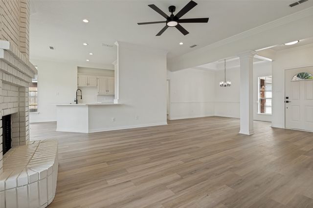 2110 Chrisman Trail, Mansfield, TX 76063