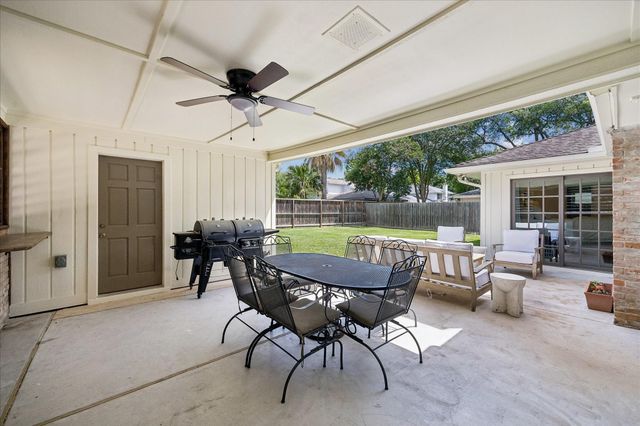 10914 Tupper Lake Drive, Houston, TX 77042