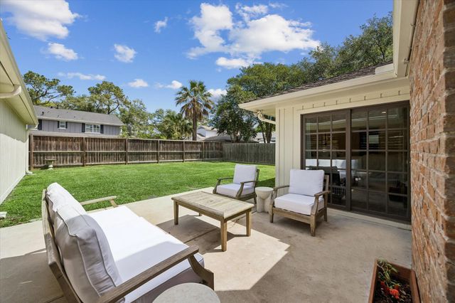 10914 Tupper Lake Drive, Houston, TX 77042