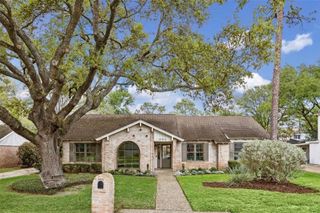 10914 Tupper Lake Drive, Houston, TX 77042