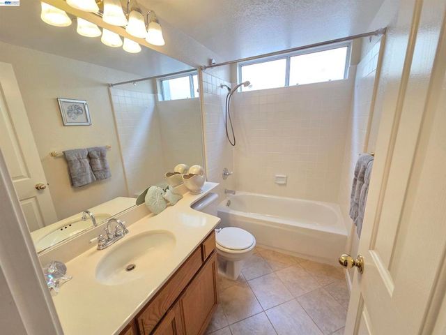 2850 Montair Way, Union City, CA 94587