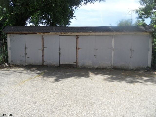 612 Lyons Ave, Irvington Twp., NJ 07111