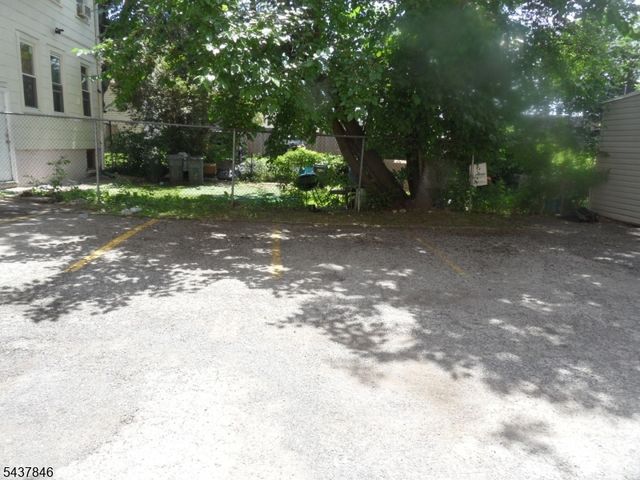 612 Lyons Ave, Irvington Twp., NJ 07111