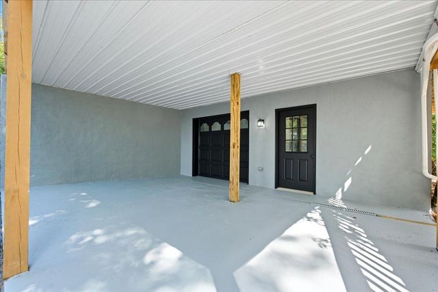 23 Brookside LN, Moneta, VA 24121