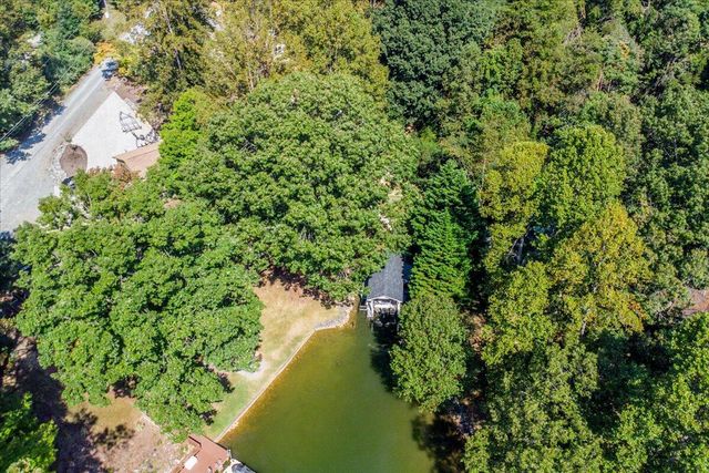 23 Brookside LN, Moneta, VA 24121