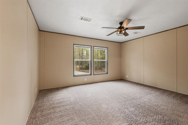 800 Rock Creek Drive, Willis, TX 77378