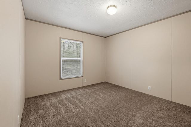 800 Rock Creek Drive, Willis, TX 77378