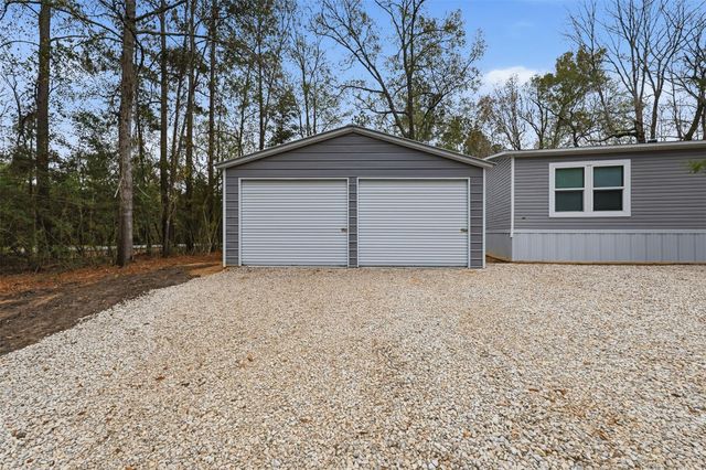 800 Rock Creek Drive, Willis, TX 77378