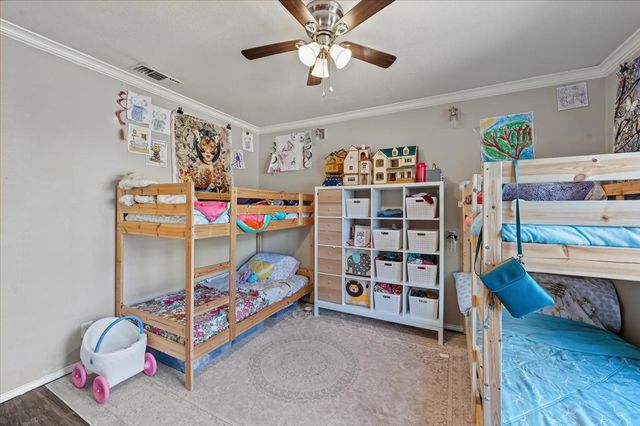 809 W Bridge Street, Weatherford, TX 76086