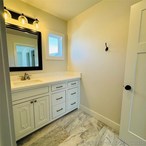 811 McLish Street, Ardmore, OK 73401