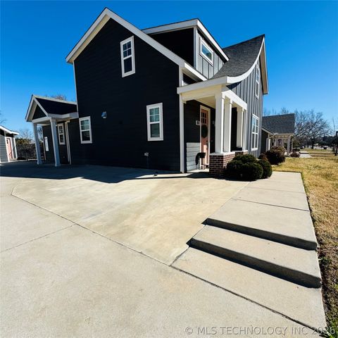 811 McLish Street, Ardmore, OK 73401