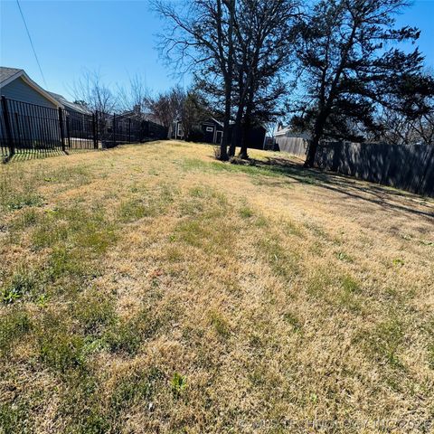 811 McLish Street, Ardmore, OK 73401