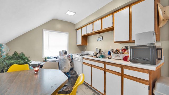 28 Myrtle Street, Rochester, NY 14606