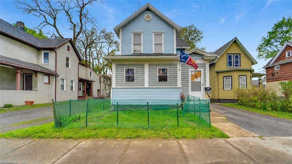 28 Myrtle Street, Rochester, NY 14606