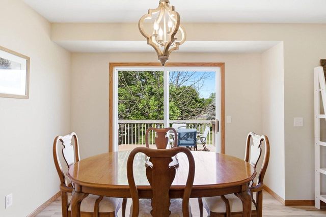 626 Meadowview Lane, Marshall, WI 53559