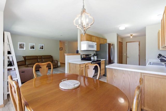 626 Meadowview Lane, Marshall, WI 53559
