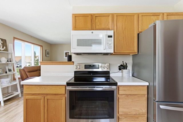 626 Meadowview Lane, Marshall, WI 53559