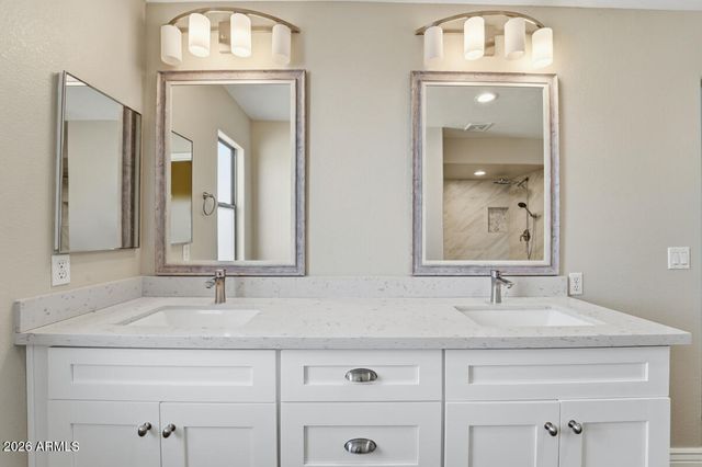 3165 W ZACHARY Drive, Phoenix, AZ 85027