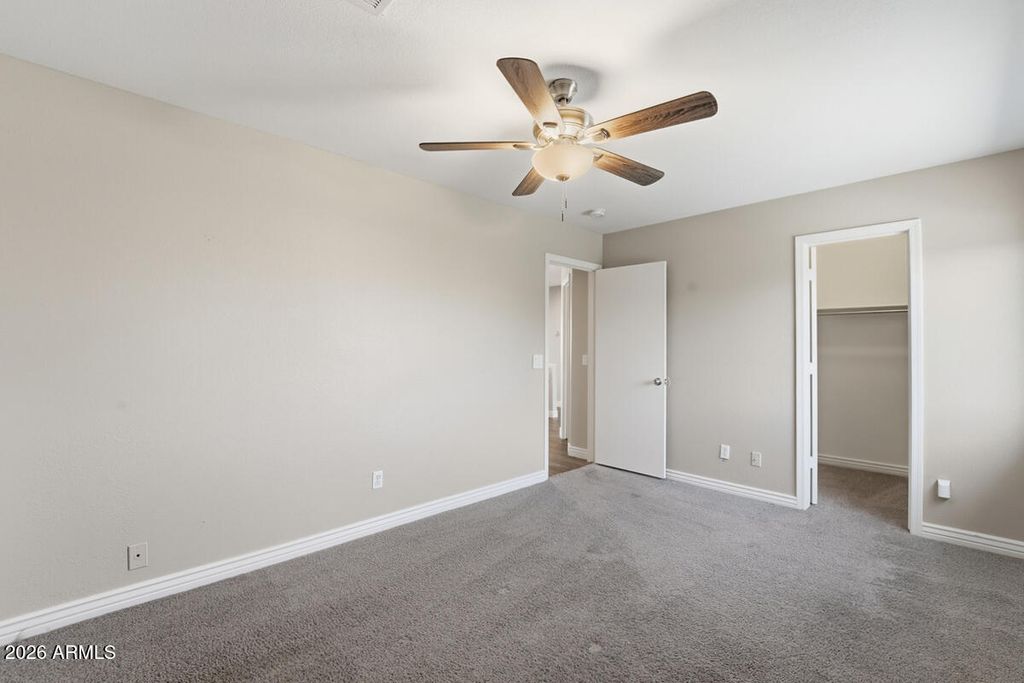 Image 35 of property listing at 3165 W ZACHARY Drive, Phoenix, AZ 85027