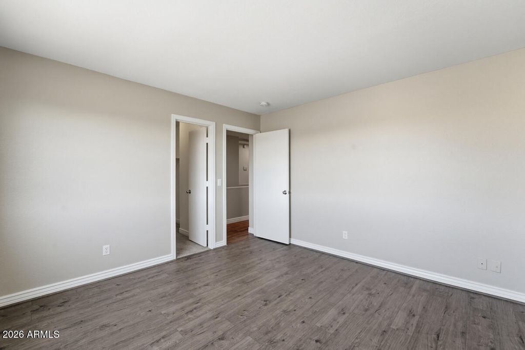 Image 39 of property listing at 3165 W ZACHARY Drive, Phoenix, AZ 85027