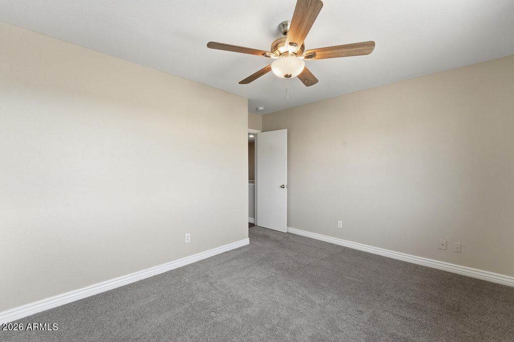 Image 42 of property listing at 3165 W ZACHARY Drive, Phoenix, AZ 85027