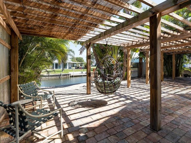 4738 Jackfish ST, Bonita Springs, FL 34134