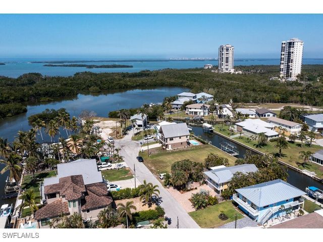 4738 Jackfish ST, Bonita Springs, FL 34134