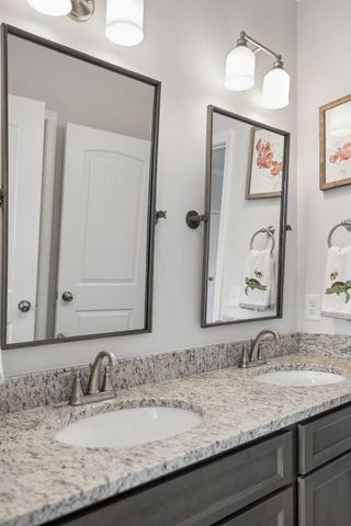 2310 Durham Trail Dr, Thompsons Station, TN 37179