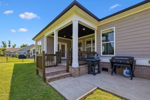 2310 Durham Trail Dr, Thompsons Station, TN 37179