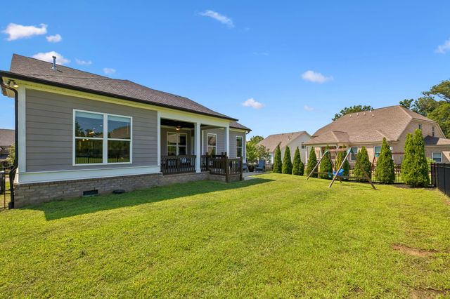 2310 Durham Trail Dr, Thompsons Station, TN 37179