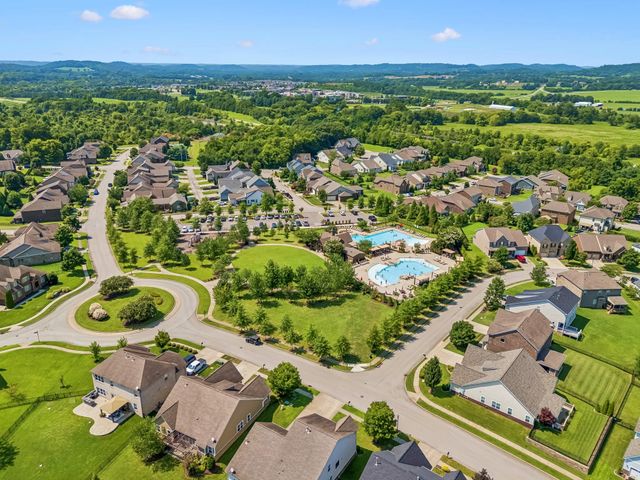 2310 Durham Trail Dr, Thompsons Station, TN 37179