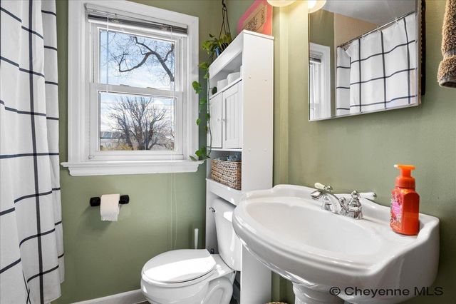 1731 E PERSHING BLVD, Cheyenne, WY 82001