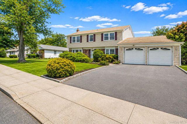 67 Lakeside Avenue, Lake Grove, NY 11755